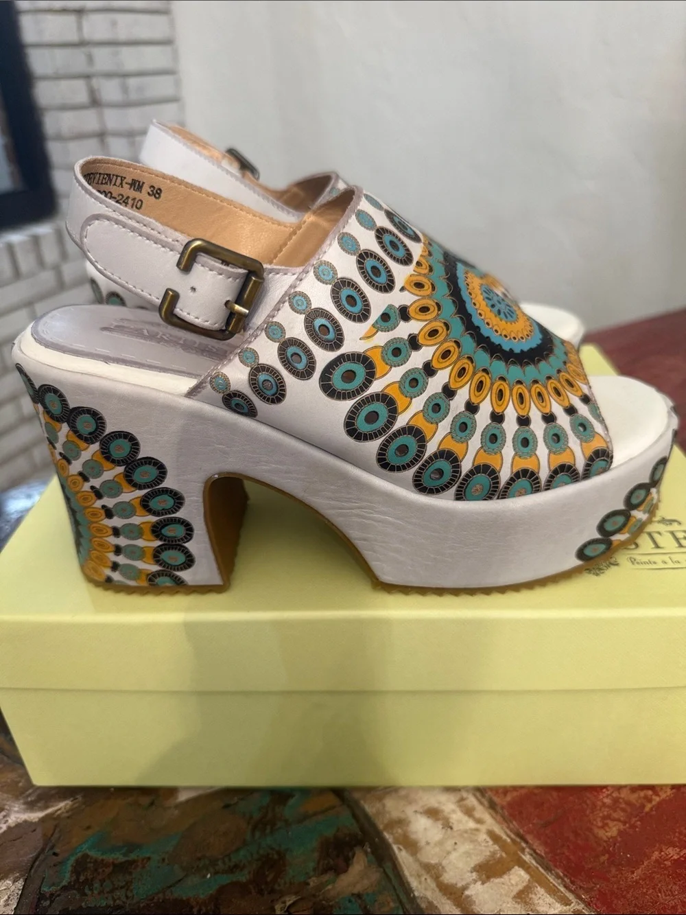 L'ATISTE White Platform Sandals with Teal & Gold Sunburst Motif